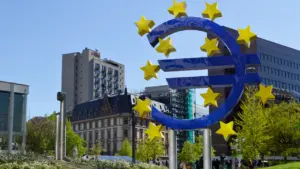 ECB rugsėjo 10-osios sprendimas: paskolų ir santaupų kaina