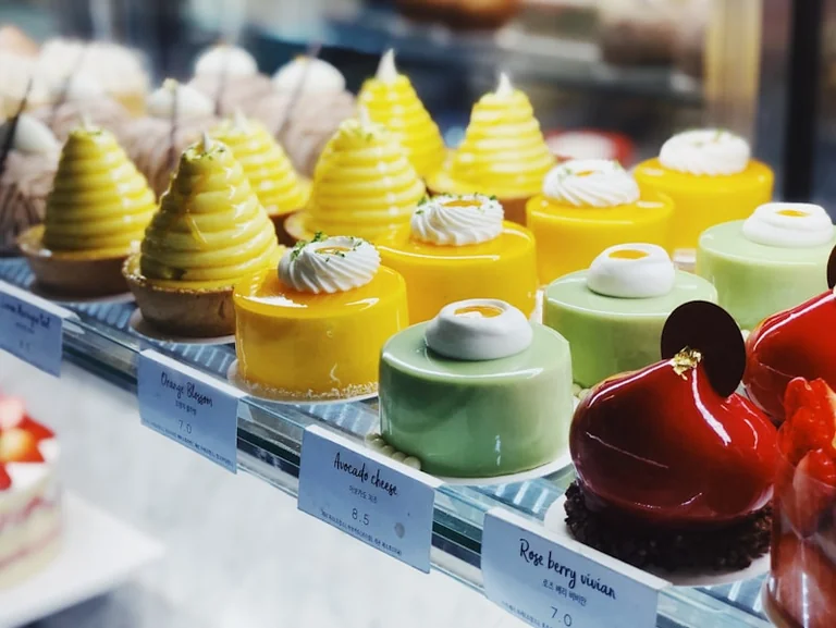 Kurį „Iki“ tortą rinktis: nuo karamelės iki pistacijų