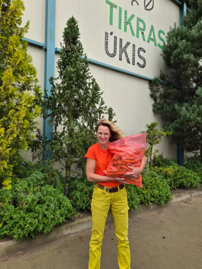 „Maximoje“ morkos 10 centų pigesnės – kiek jų užteks?