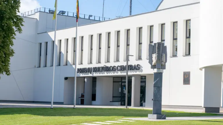 Motinoms tremtinėms siūlo mokėti abi pensijas