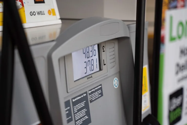 Savaitgalio kelionės degalų kaina: tiksli formulė
