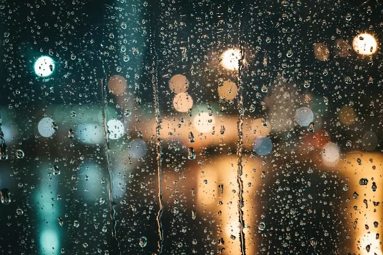 Sapnuoti lietų: emocijų, pokyčių ir atsinaujinimo simbolis
