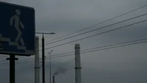 Vilniuje tikrinami šilumos tinklai: ką žinoti dėl karšto vandens